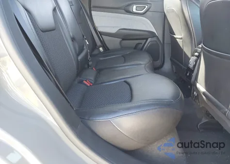 2023 Jeep Compass Latitude 4X4 from USA, damaged, VIN 3C4NJDBN7PT510717